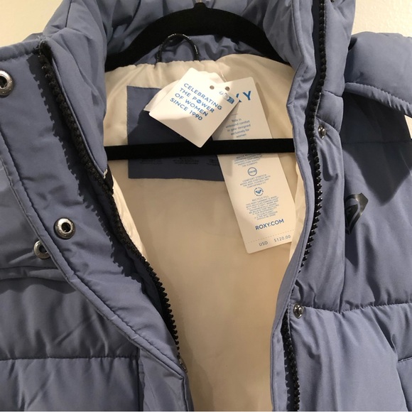 NWT - Roxy Puffer Vest With Hood - Picture 4 of 6